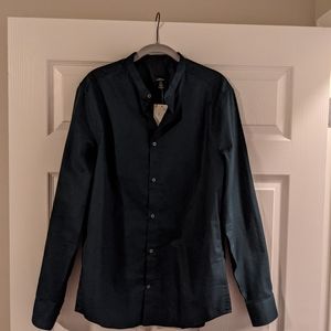 Green H&M shirt